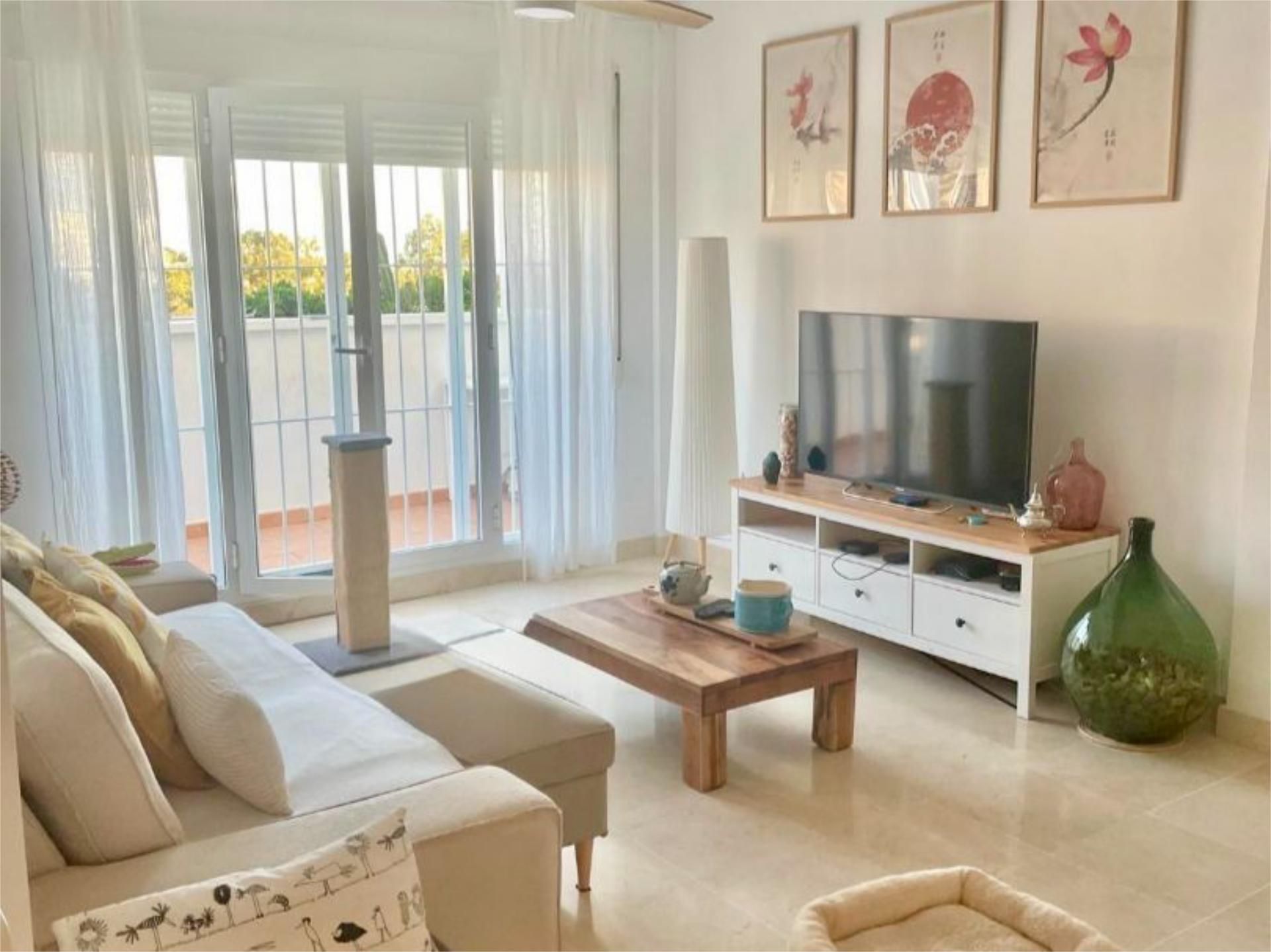 Sala d'estar de Pis en venda en Mojácar amb Aire condicionat, Terrassa i Piscina