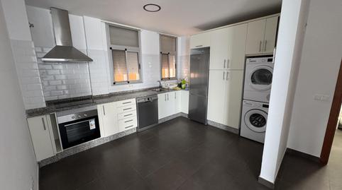 Photo 5 of Flat to rent in Calle Duodécima, 9, Isleta, Las Palmas de Gran Canaria