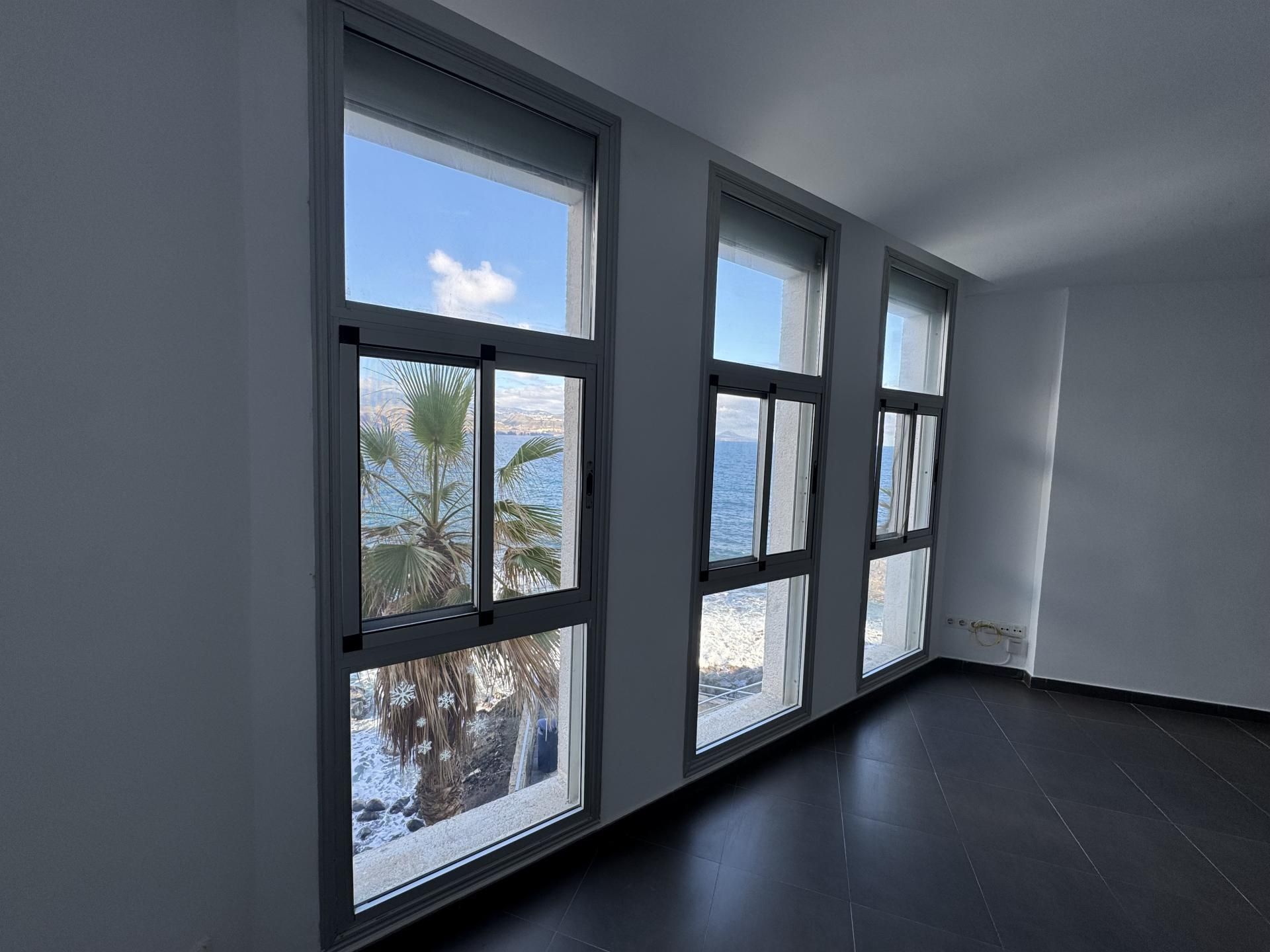 Bedroom of Flat to rent in Las Palmas de Gran Canaria  with Video intercom