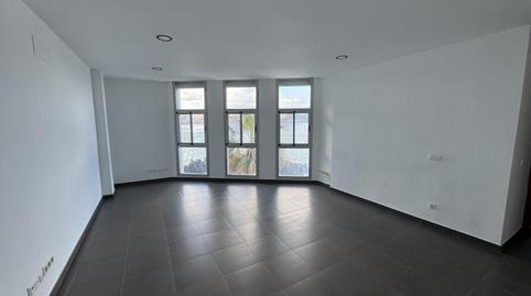 Photo 2 of Flat to rent in Calle Duodécima, 9, Isleta, Las Palmas de Gran Canaria