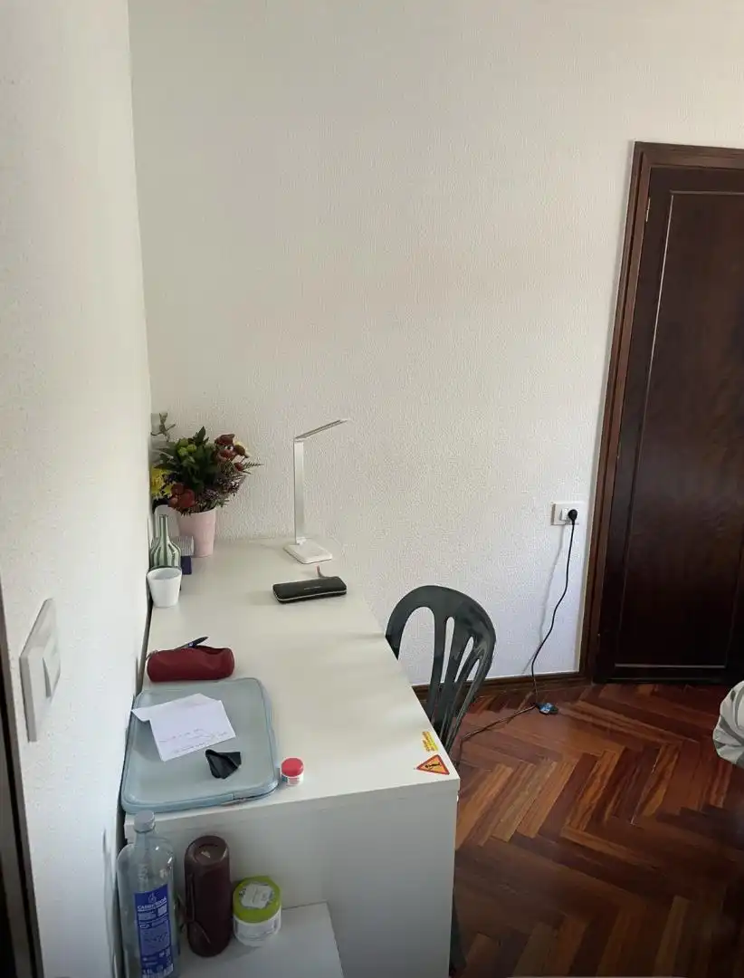 Habitación en Avenida das Camelias, 88, Camelias - Pi y Margall Habitación de Piso para compartir en Vigo con Calefacción, Parquet y Terraza