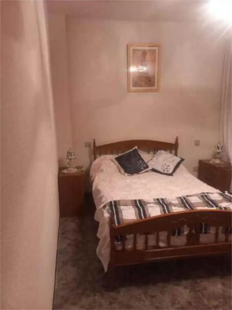 Piso en venta en Fuenlabrada de los Montes Habitación de Piso en venta en Fuenlabrada de los Montes con Terraza, Trastero y Amueblado