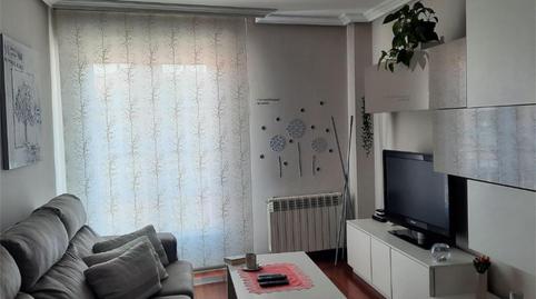 Piso en venta en Calle Álamos, 13, Girón, Valladolid Capital - imagen 2 Foto 2 de Piso en venta en Calle Álamos, 13, Girón, Valladolid Capital