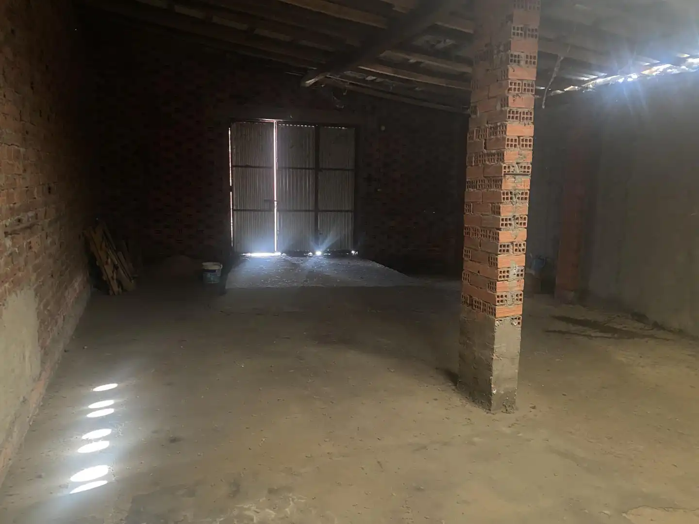 Local en venta en Santa María del Arroyo