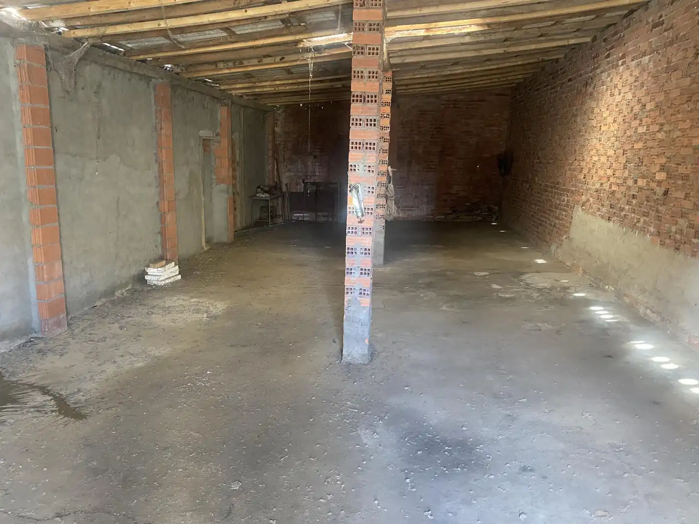 Local en venta en Santa María del Arroyo