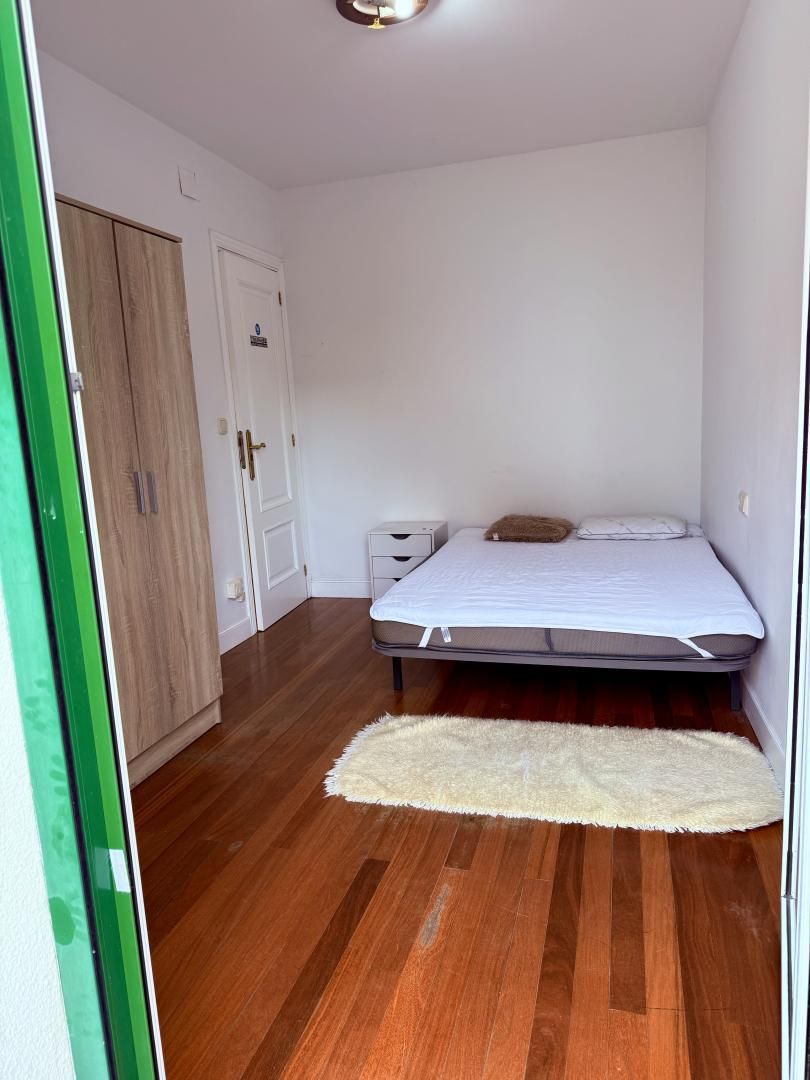 Dormitori de Casa o xalet per a compartir en Donostia - San Sebastián  amb Calefacció, Jardí privat i Terrassa