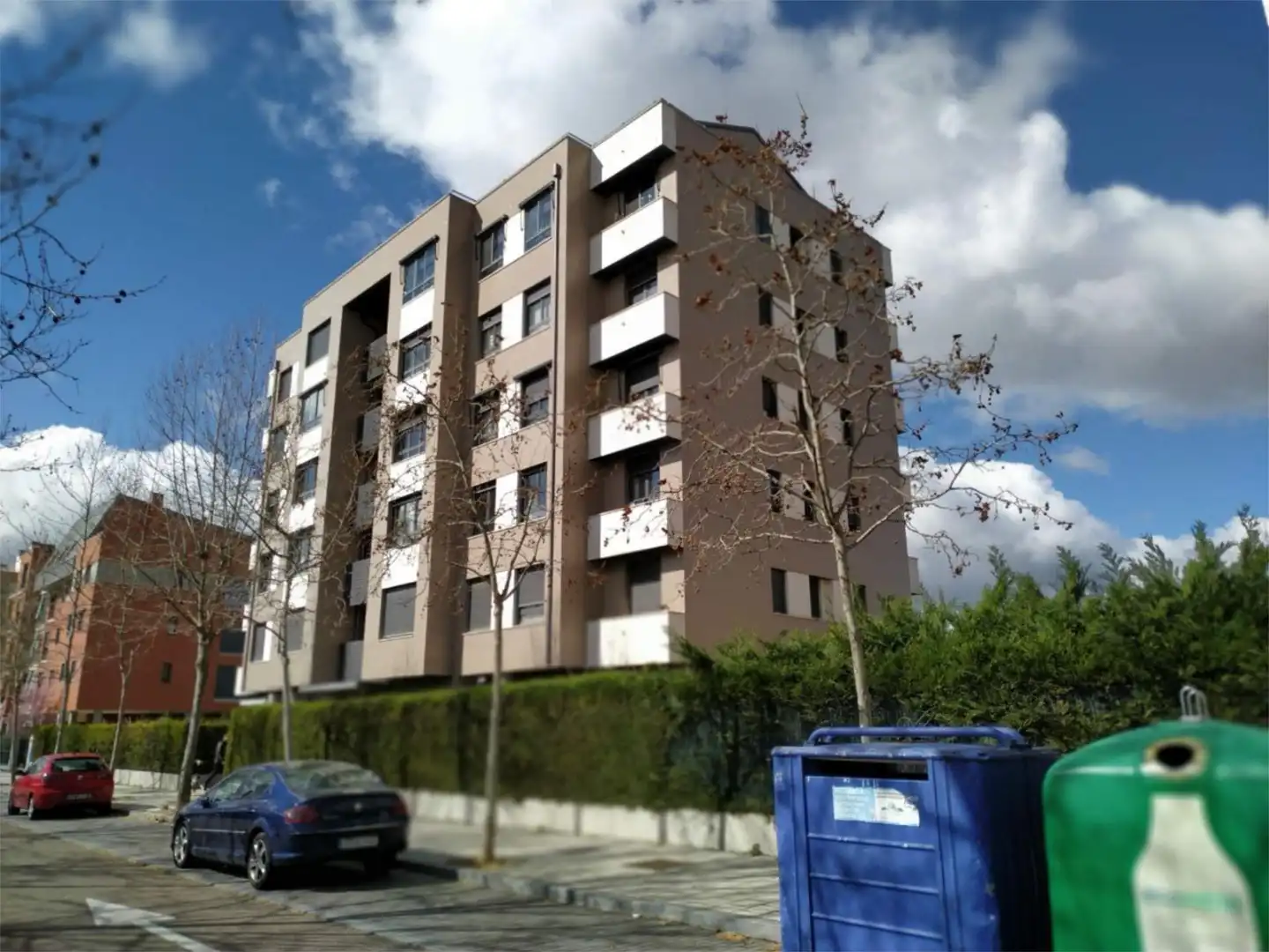 Piso en venta en Calle Arribes del Duero, 2, Hospital Nuevo Vista exterior de Piso en venta en Valladolid con Calefacción, Jardín privado y Parquet