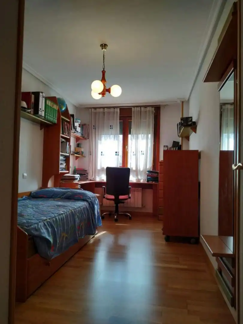 Piso en venta en Calle Arribes del Duero, 2, Hospital Nuevo Habitación de Piso en venta en Valladolid con Calefacción, Jardín privado y Parquet