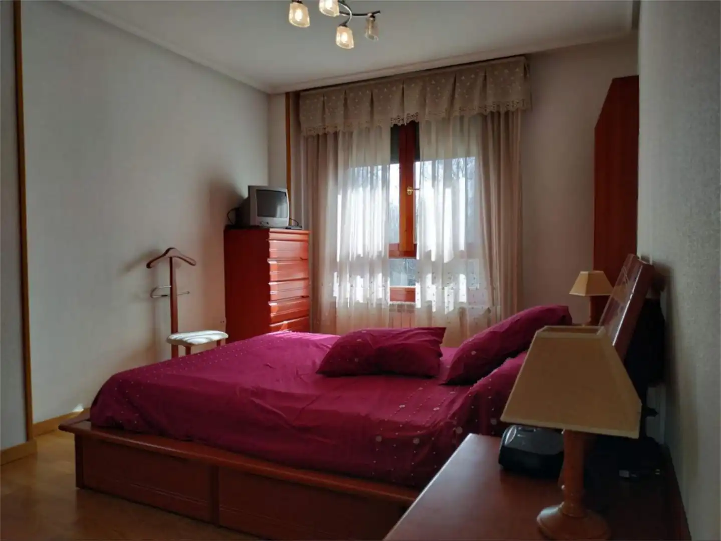 Piso en venta en Calle Arribes del Duero, 2, Hospital Nuevo Habitación de Piso en venta en Valladolid con Calefacción, Jardín privado y Parquet