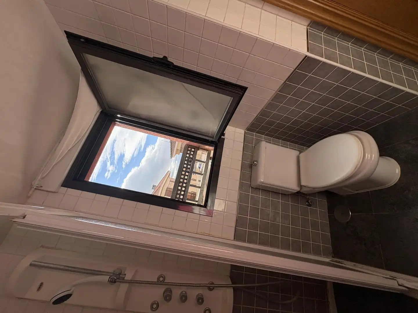 Piso en venta en Calle José Martínez Azorín, 8, Cantalejo Baño de Piso en venta en Cantalejo con Parquet, Amueblado y Balcón