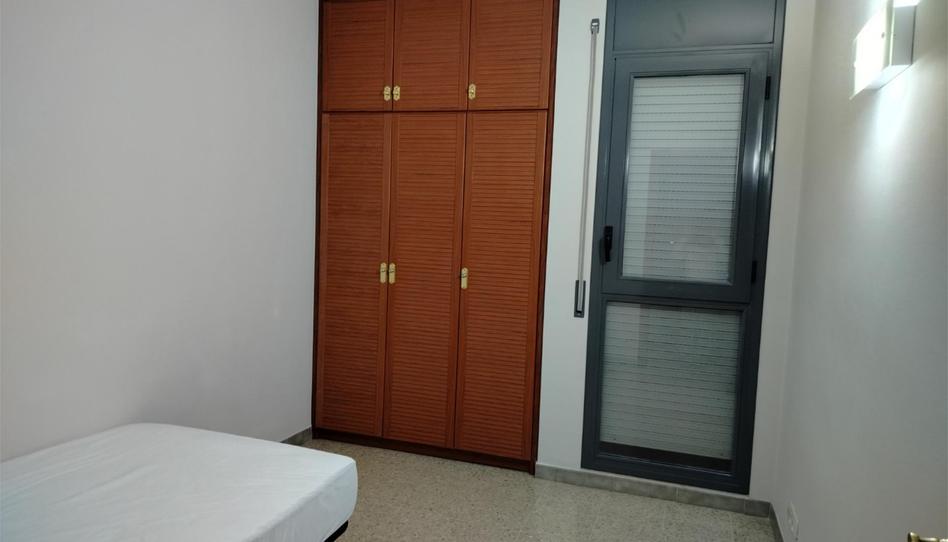 Flat to share in Carrer de la Fortuna, 38, Santa Eulàlia, L'Hospitalet de Llobregat - image 1 Photo 1 of Flat to share in Carrer de la Fortuna, 38, Santa Eulàlia, L'Hospitalet de Llobregat