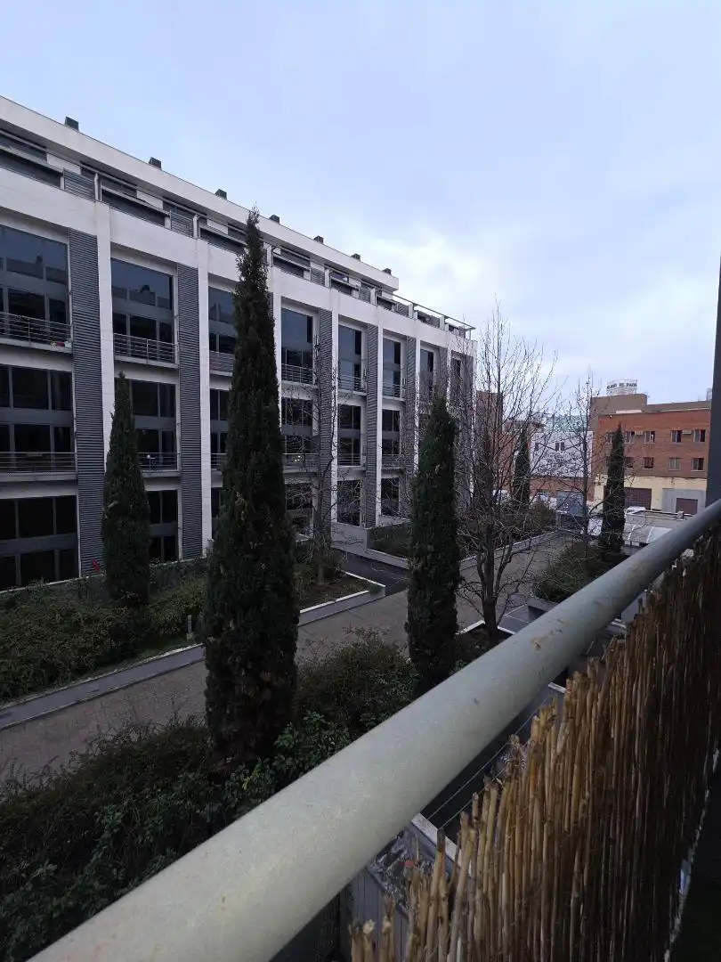 Exterior view of Office for rent in Madrid