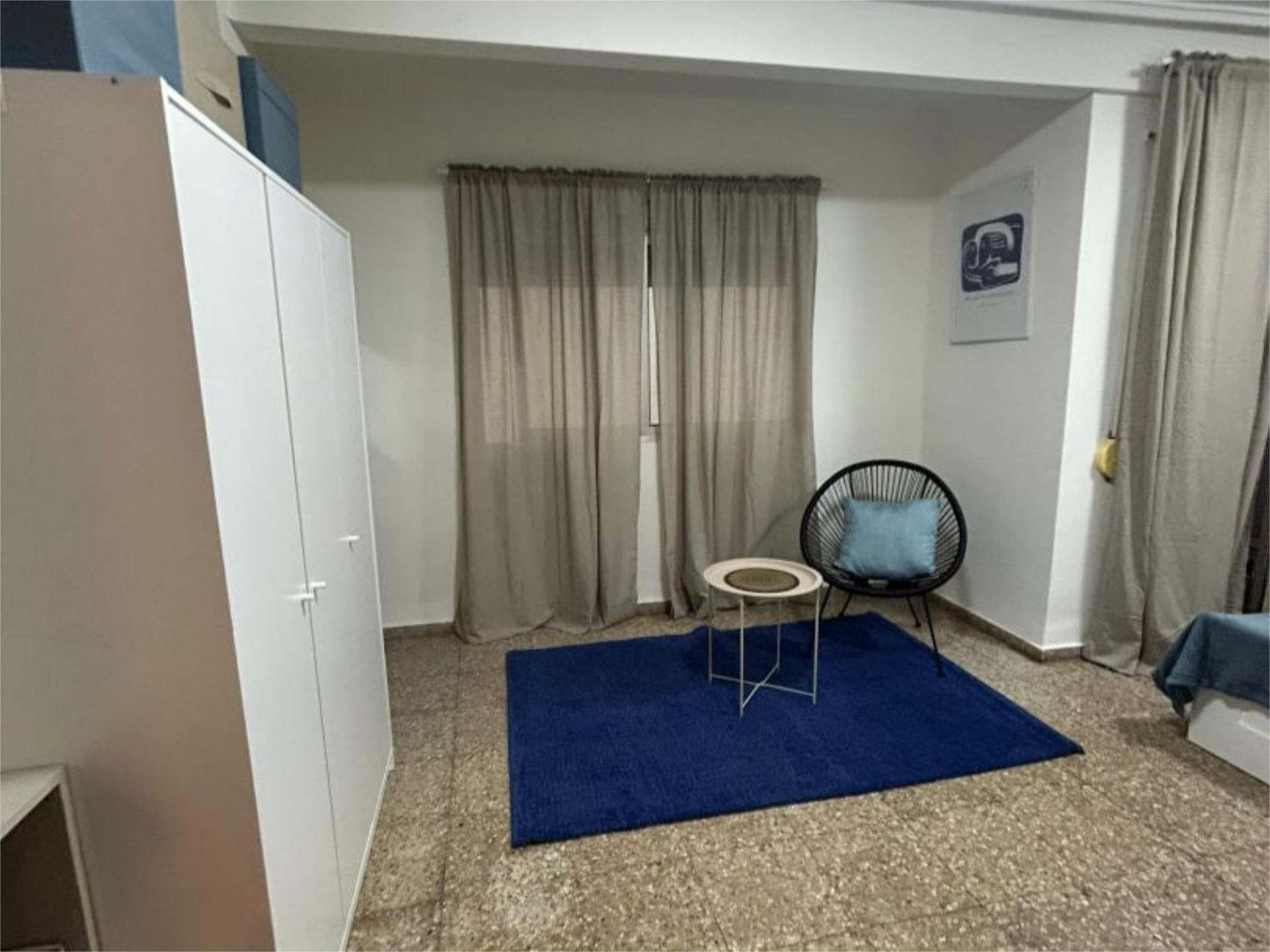 Bedroom of Flat to share in Benetússer  with Furnished and Balcony