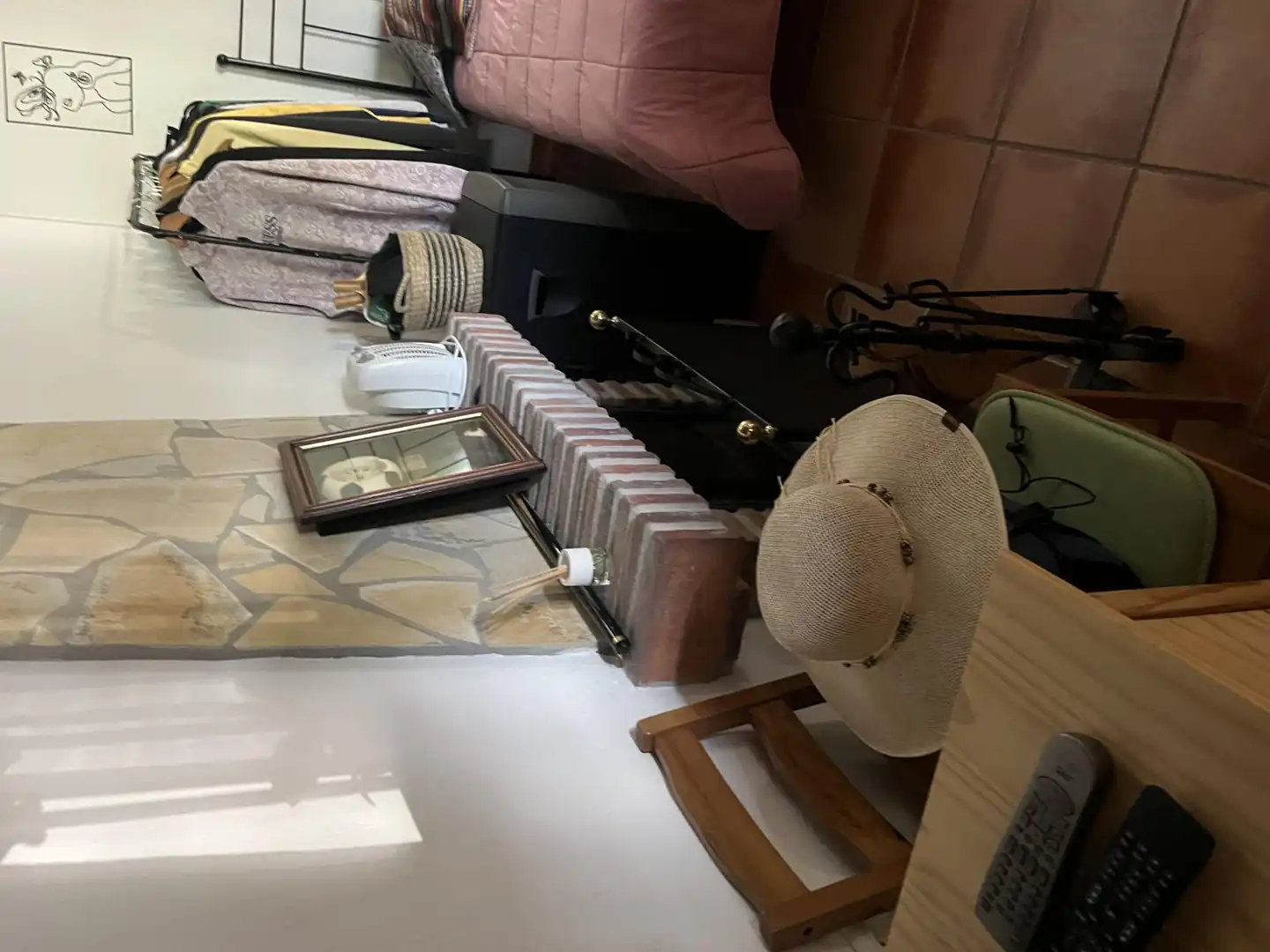 Finca rústica de alquiler en Diseminado Diseminados, 21, Benamargosa Sala de estar de Finca rústica de alquiler en Benamargosa con Aire acondicionado, Calefacción y Jardín privado