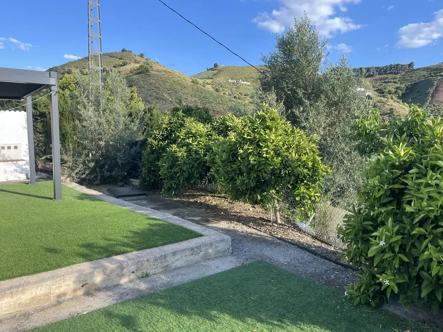 Finca rústica de alquiler en Diseminado Diseminados, 21, Benamargosa Jardín de Finca rústica de alquiler en Benamargosa con Aire acondicionado, Calefacción y Jardín privado
