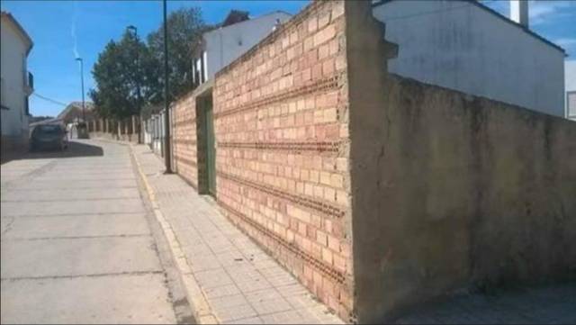 Terreno en Venta en Barriada San Vicente, 1A en Zalamea la Real