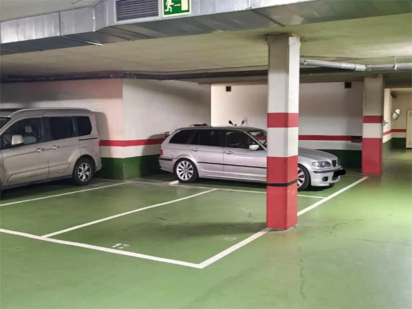Parking de Piso en venta en Santurtzi  con Terraza y Balcón
