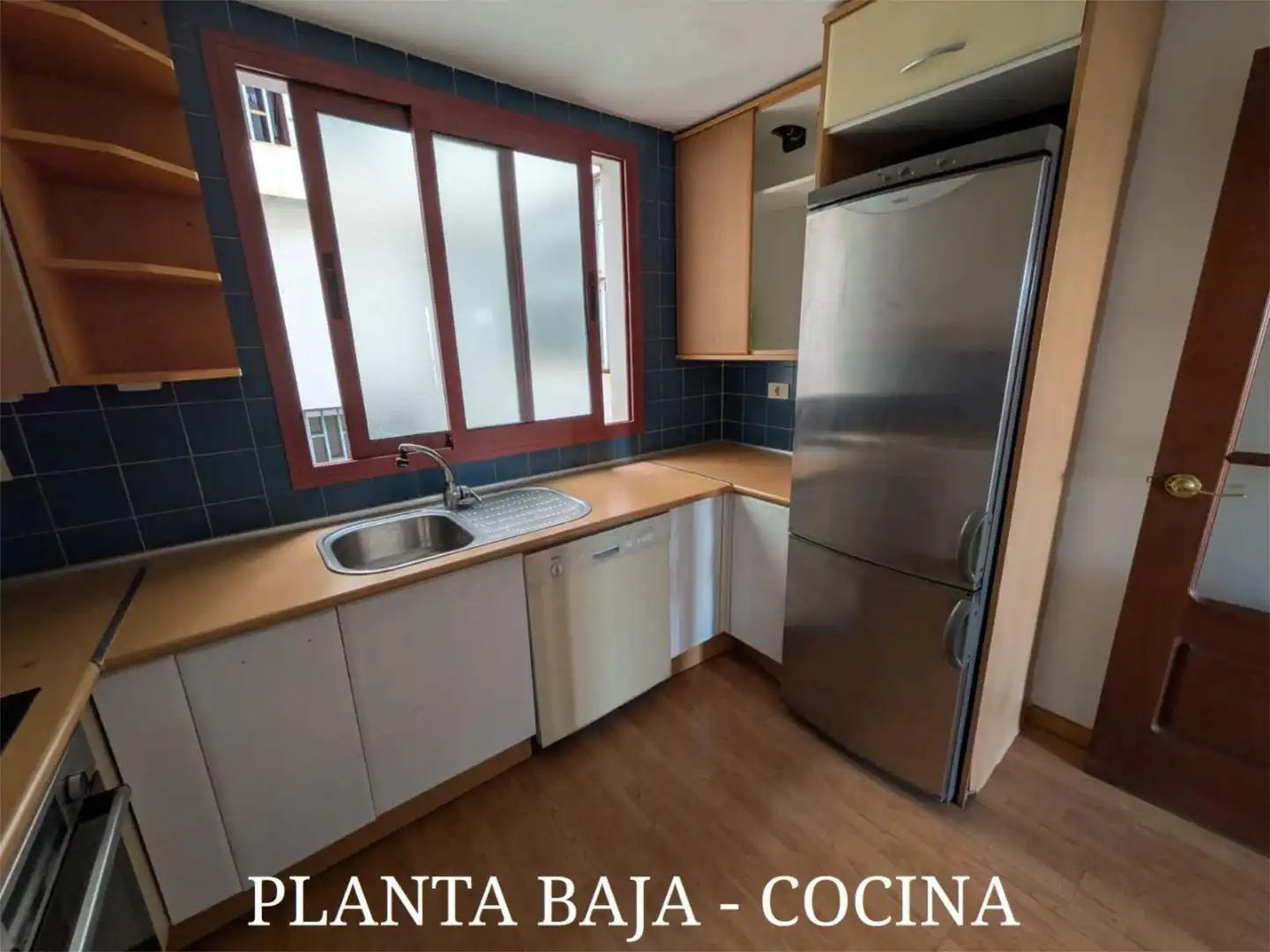 Piso en venta en Avenida Primero de Mayo, 51, Triana Cocina de Piso en venta en Las Palmas de Gran Canaria con Trastero, Parking comunitario y Videoportero