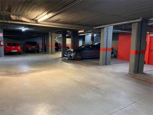 Garaje en Alquiler en La Sagrera