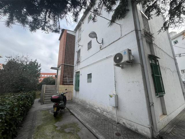 Piso en Venta en Calle Pedro Escudero, 28 en Palomeras Bajas