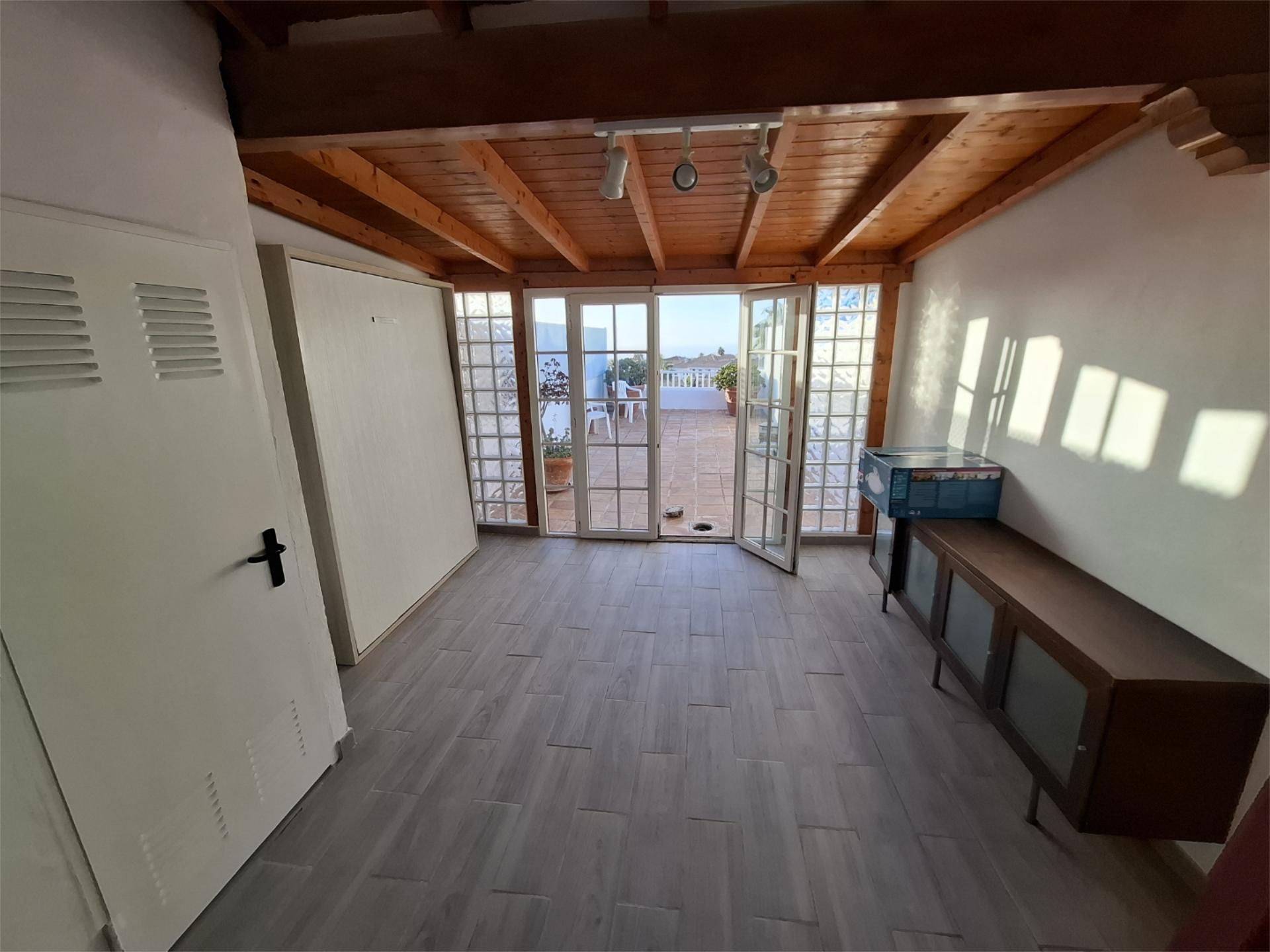 Apartment to rent in Arona  with Terrace, Oven and Washing machine