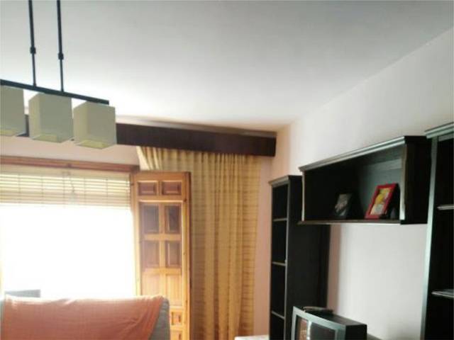 Piso en Venta en Calle Santa Clara, 9 en Centro