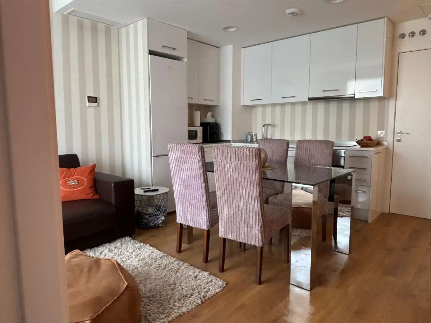 Living room of Flat for rent in San Sebastián de los Reyes  with Air Conditioner, Heating and Private garden