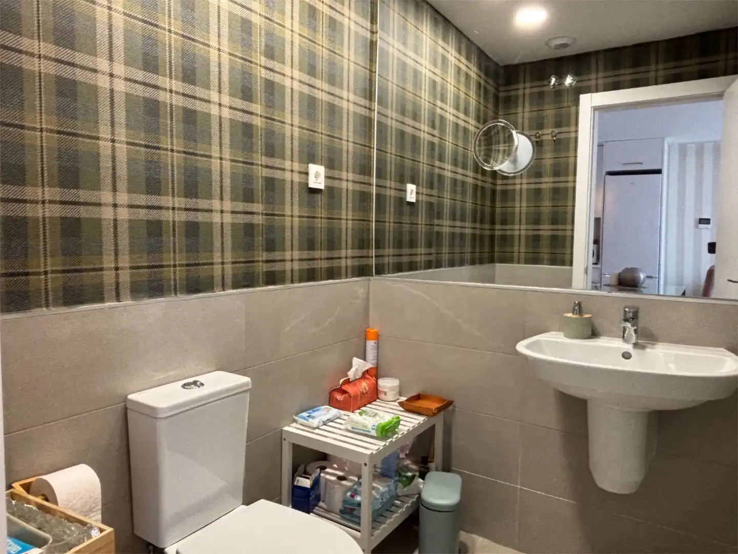 Bathroom of Flat for rent in San Sebastián de los Reyes  with Air Conditioner, Heating and Private garden