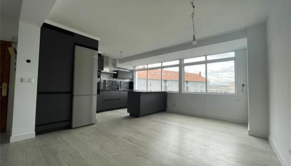Flat to rent in Carballo, A Coruña - image 1 Photo 1 of Flat to rent in Carballo, A Coruña