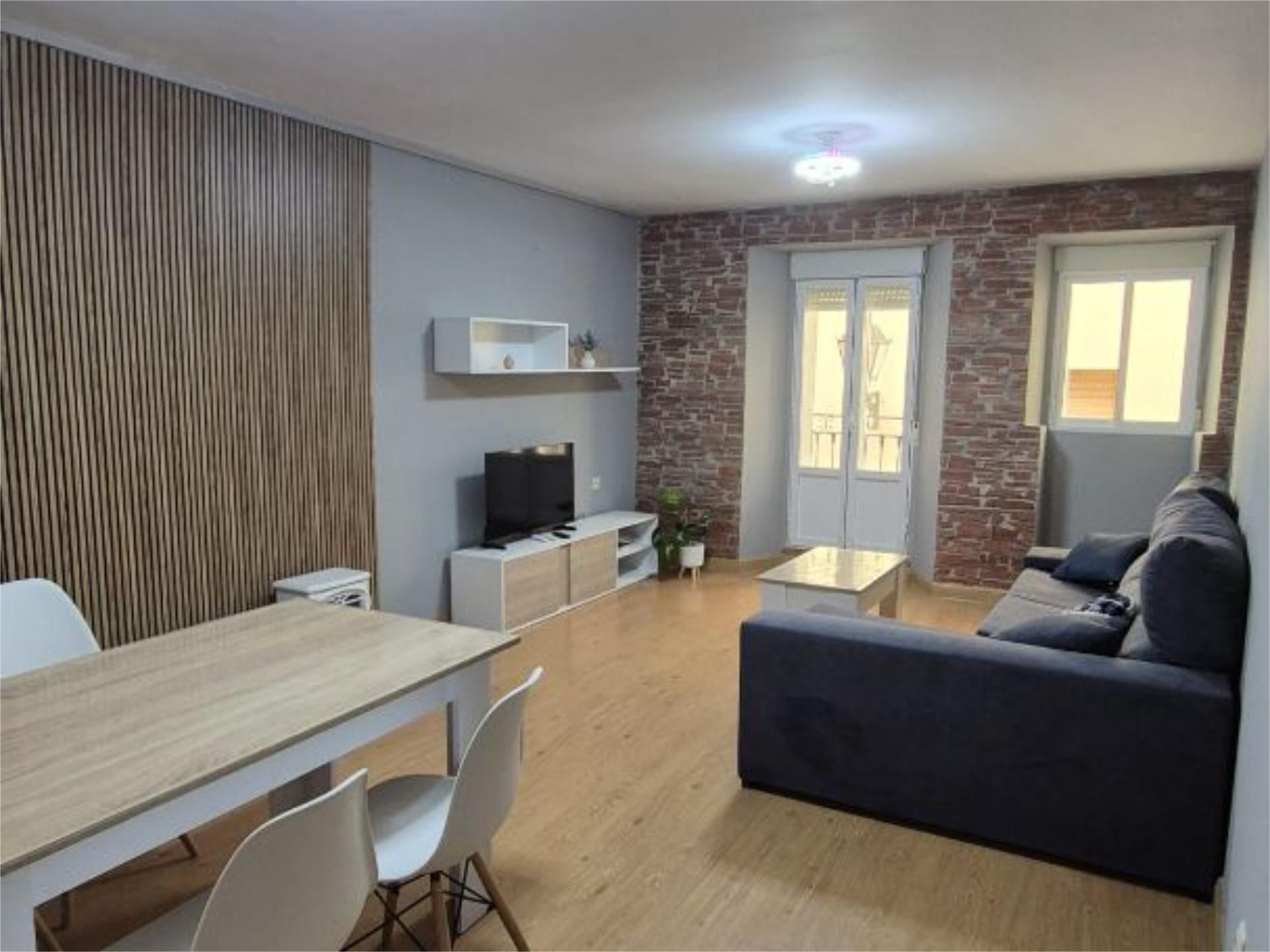 Living room of Single-family semi-detached to share in Plasencia  with Air Conditioner, Terrace and Furnished