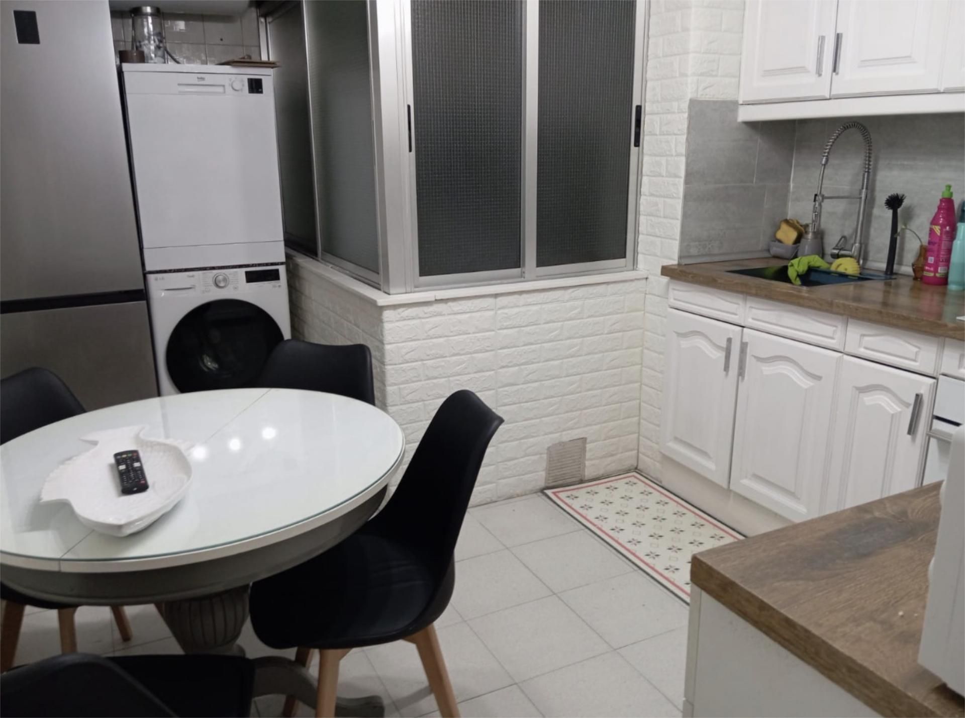 Kitchen of Flat to rent in Ourense Capital   with Air Conditioner and Balcony