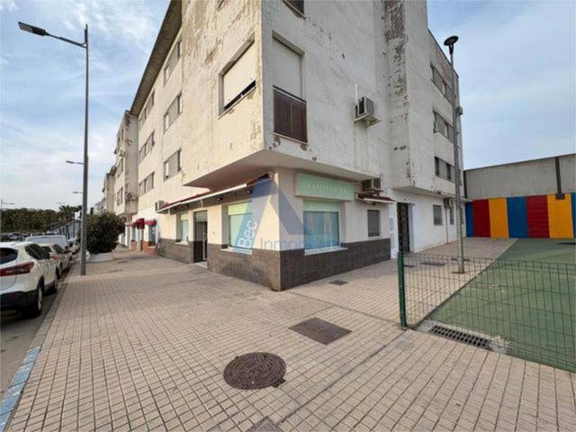 Local comercial en Alquiler en Lebrija