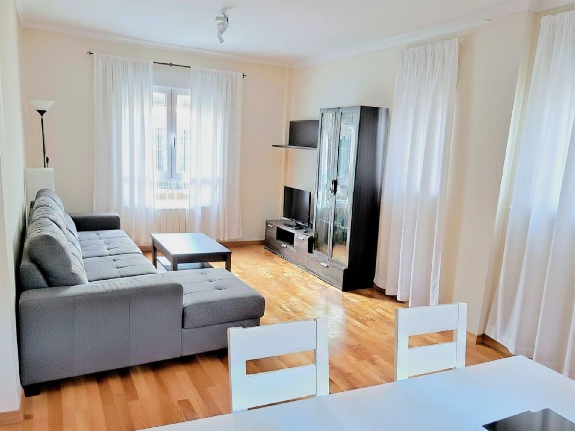 Casa o xalet en venda a Calle Federico Chueca, 2, Alcázar de San Juan Sala d'estar de Casa o xalet en venda en Alcázar de San Juan