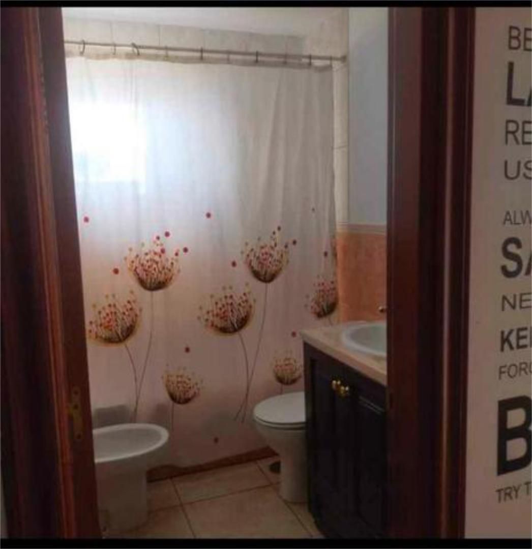 Bany de Apartament en venda en Arona