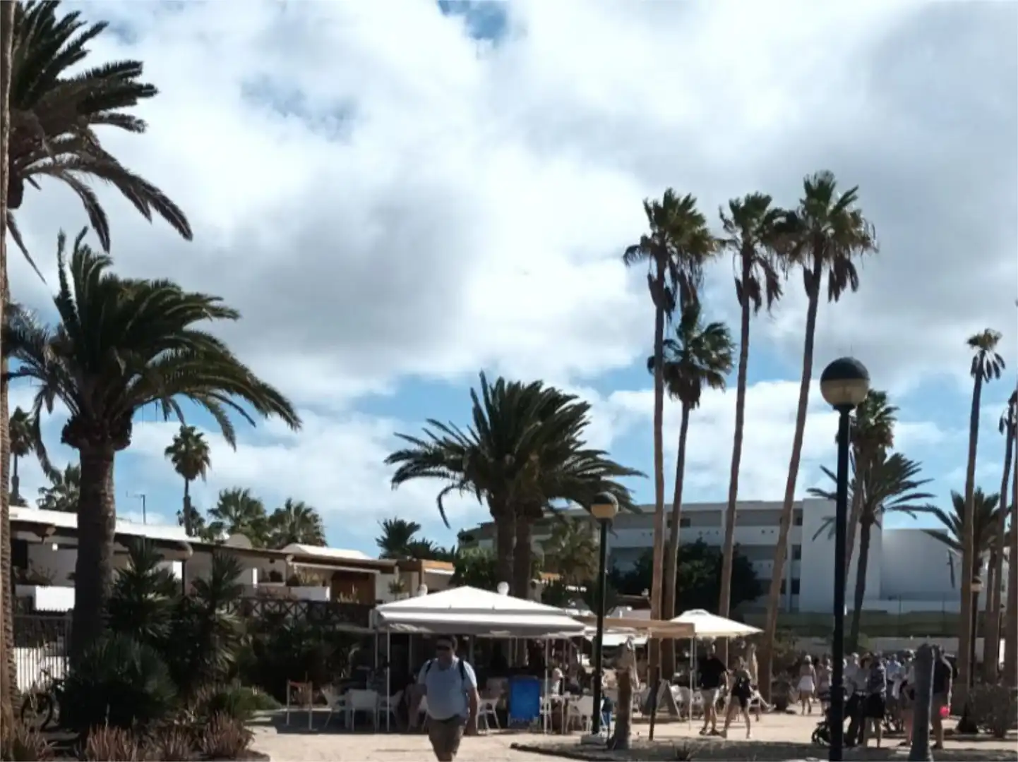 Casa o xalet en venda a Avenida Archipiélago, 11, Playa Blanca Vista exterior de Casa o xalet en venda en Yaiza amb Aire condicionat, Calefacció i Jardí privat