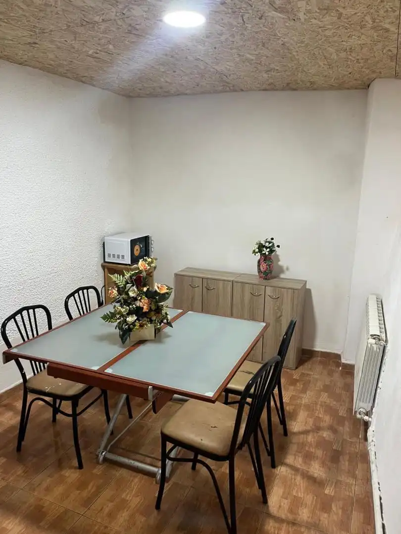 Room in Paseo del Hortaz, 2, Tamarite de Litera Dining room of Flat for share in Tamarite de Litera with Furnished