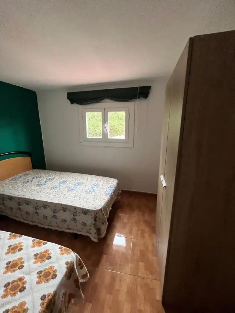 Room in Paseo del Hortaz, 2, Tamarite de Litera Bedroom of Flat for share in Tamarite de Litera with Furnished