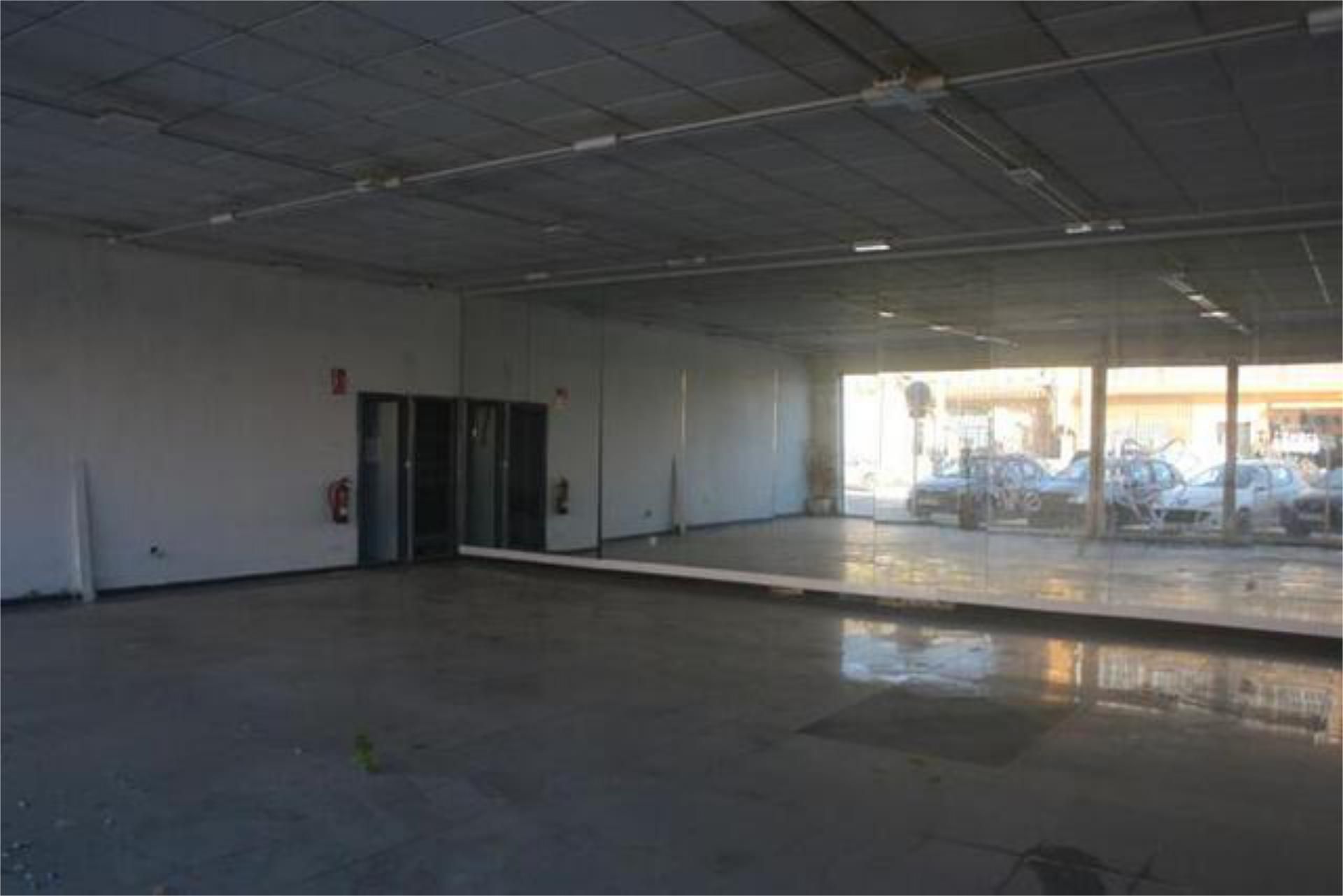 Nau industrial de lloguer a León Herrero - Bahía sur Nau industrial de lloguer en San Fernando amb Aire condicionat