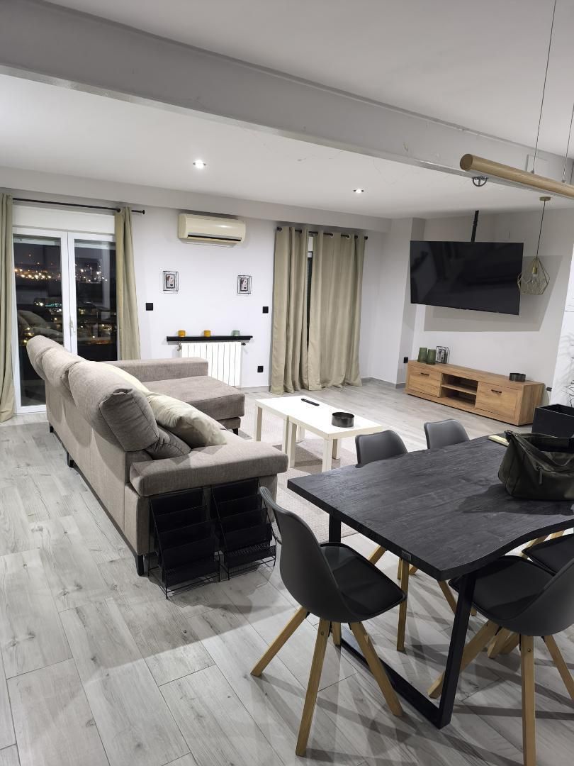 Pis de lloguer a Avenida Extremadura, 2, Centro - Corte Inglés Sala d'estar de Pis de lloguer en Talavera de la Reina amb Aire condicionat, Moblat i Forn