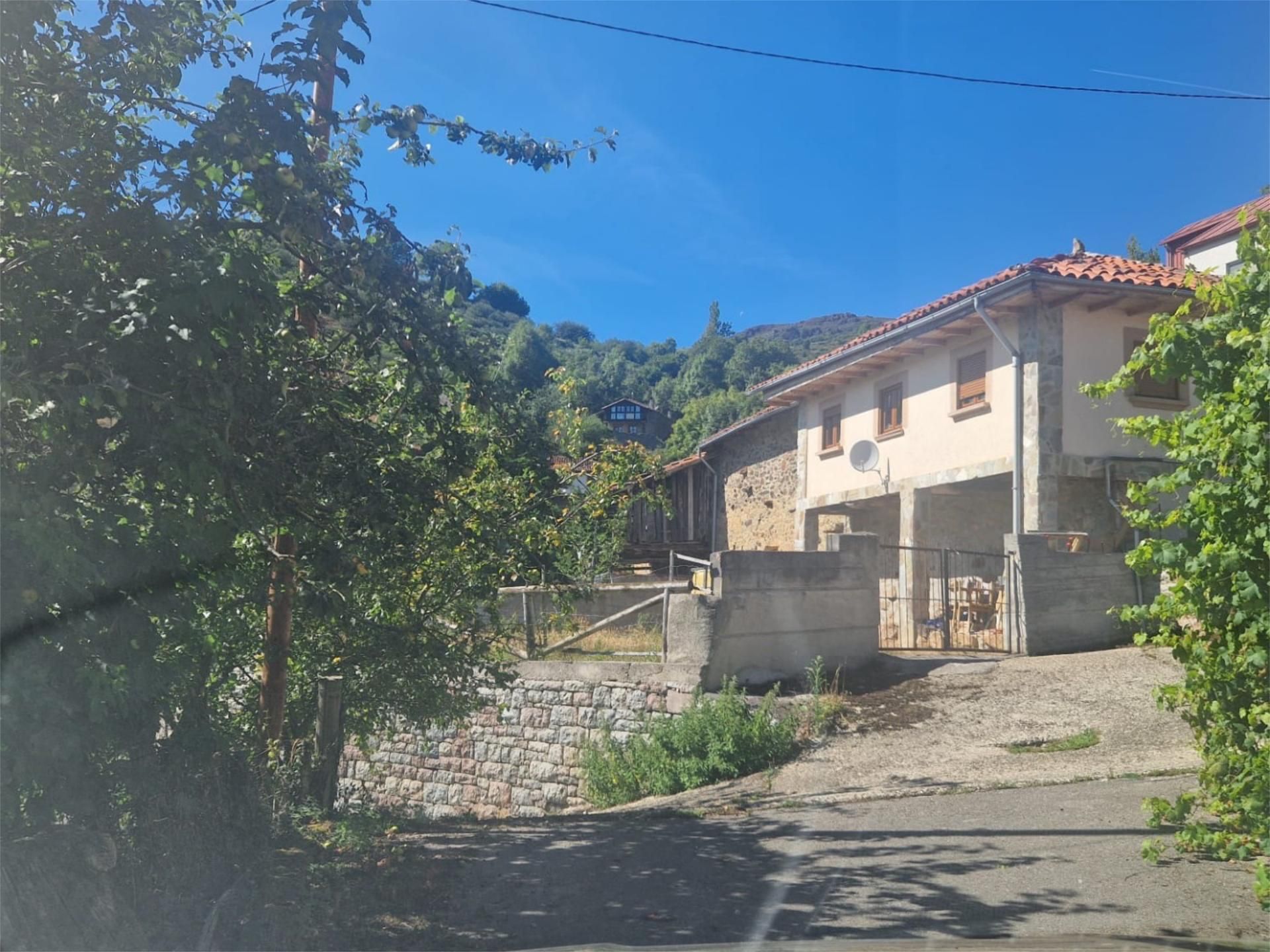 Exterior view of Flat for sale in Teverga  with Heating, Private garden and Parquet flooring