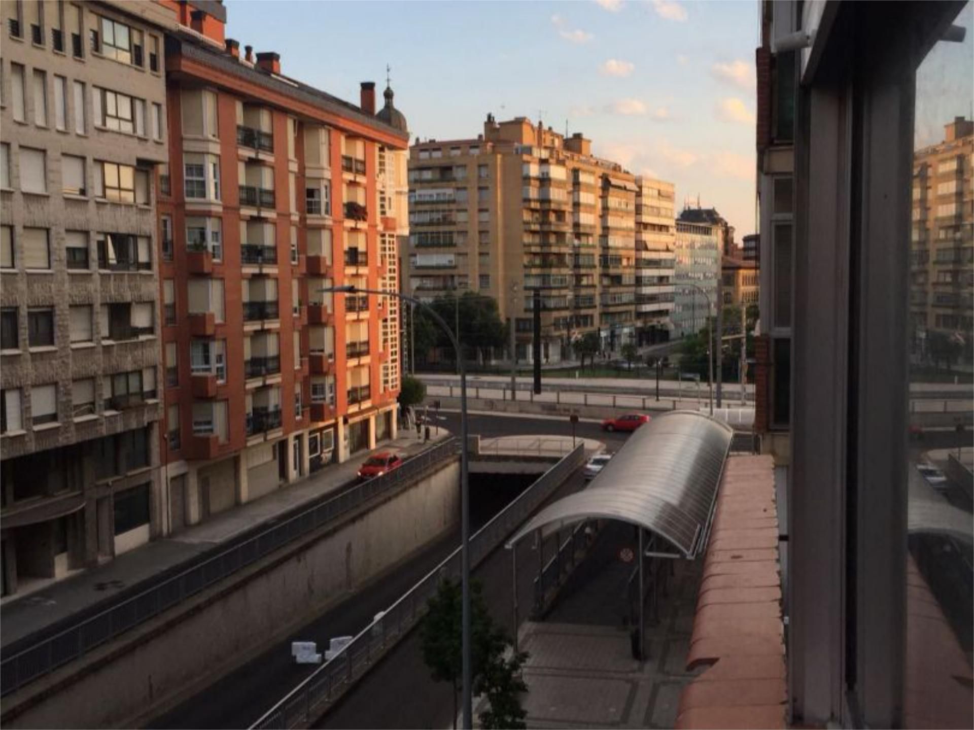 Exterior view of Flat to share in Palencia Capital  with Heating, Terrace and Furnished