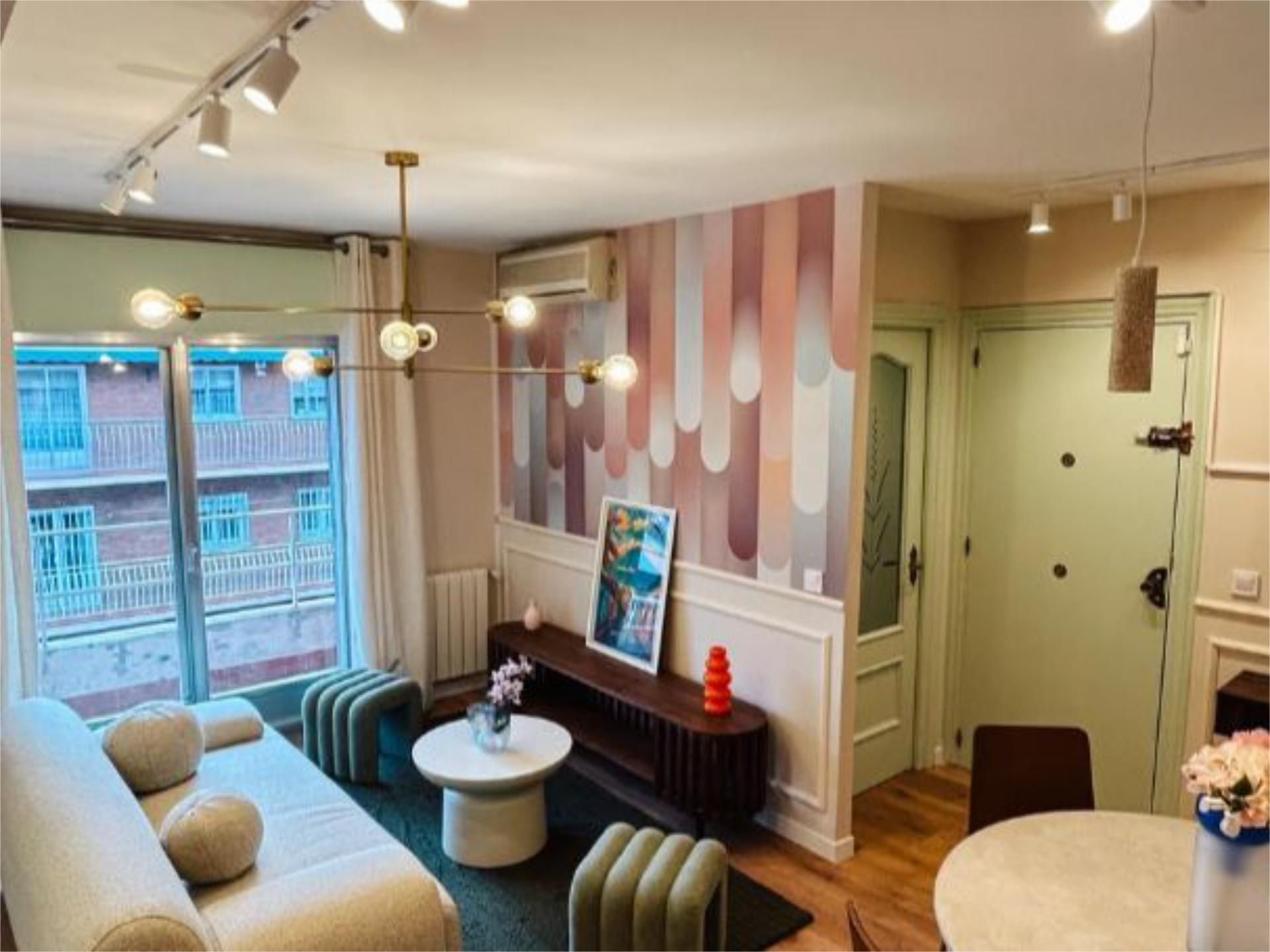 Living room of Flat to rent in  Madrid Capital  with Air Conditioner, Heating and Terrace