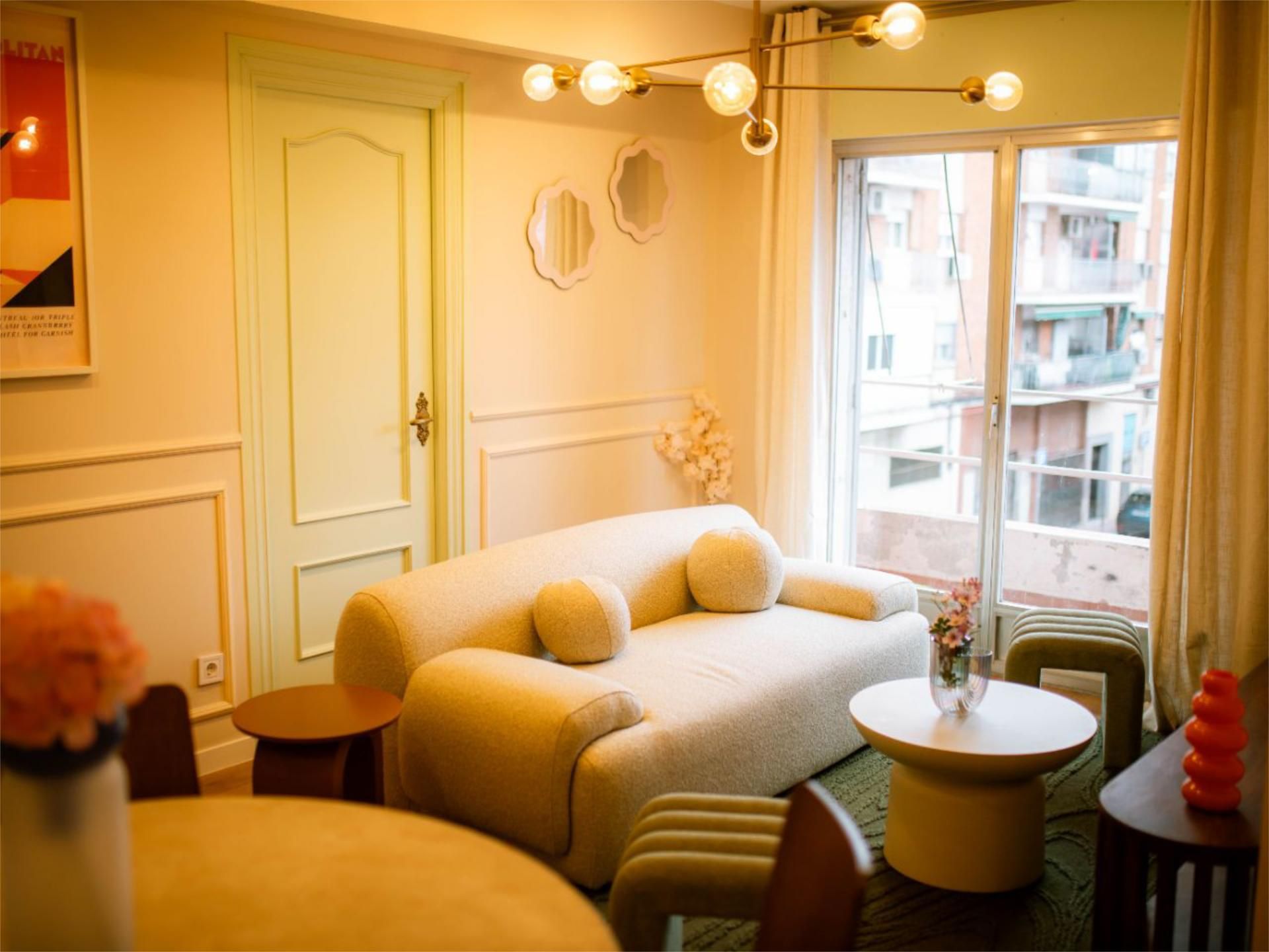 Pis de lloguer a de Felipe Álvarez, 7, Casco Histórico de Vallecas Sala d'estar de Pis de lloguer en Madrid Capital amb Aire condicionat, Calefacció i Terrassa