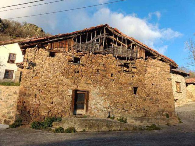 Casa-chalet en Venta en Vega de Liébana