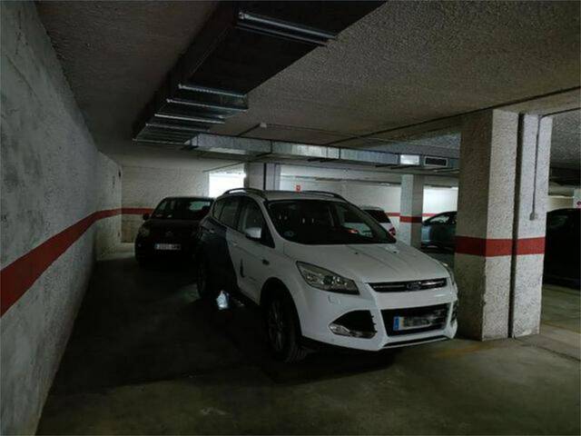 Garaje en Alquiler en Zona Pueblo