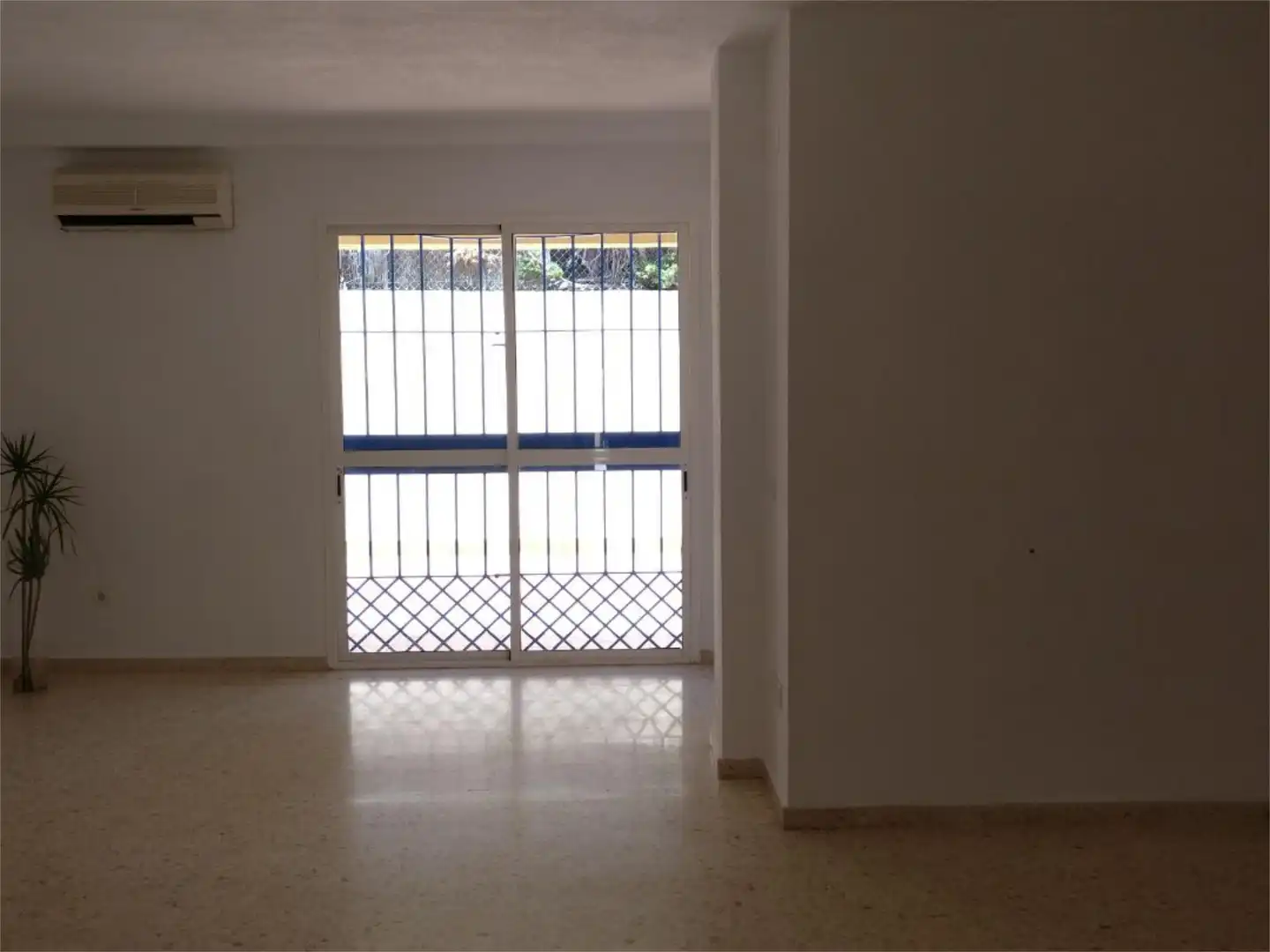 Flat for rent in Calle Practicante Rafael Tovar, 30, Aljamar