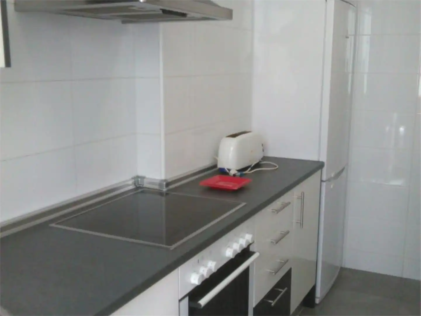 Room in Calle de Juan Pablo Bonet, 2, Ruiseñores Kitchen of Flat for share in Zaragoza with Heating and Furnished