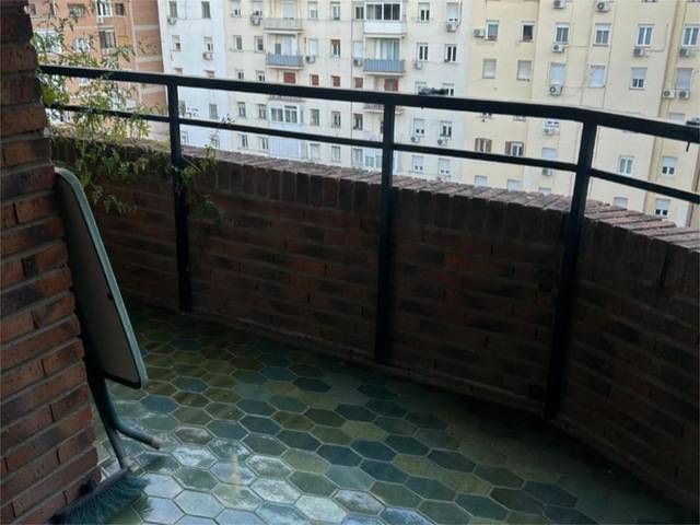 Piso en Alquiler en Calle de Máiquez, 21 en Ibiza de Madrid