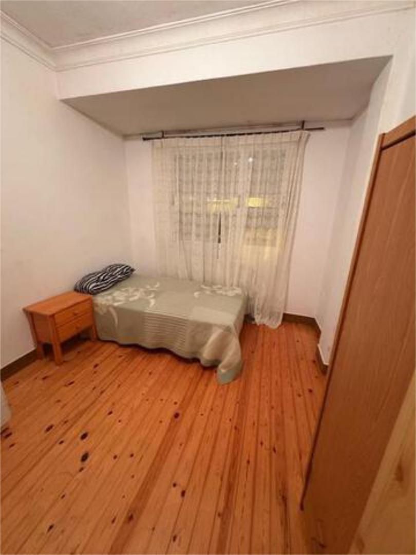 Flat to share in A Milagrosa