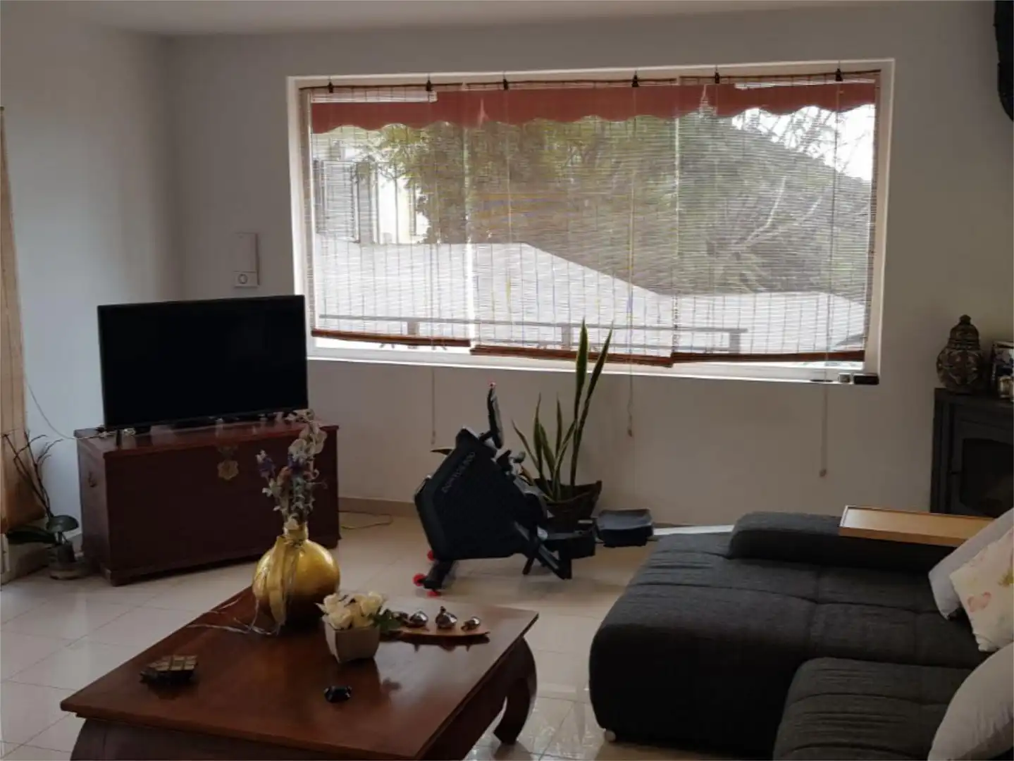 Dúplex en venta en Callejón Tempano, 30, La Camella Sala de estar de Dúplex en venta en Arona con Aire acondicionado, Jardín privado y Parquet